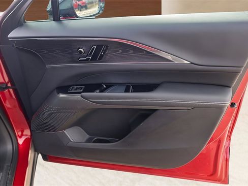 Used 2024 Cadillac Lyriq Sport image 26