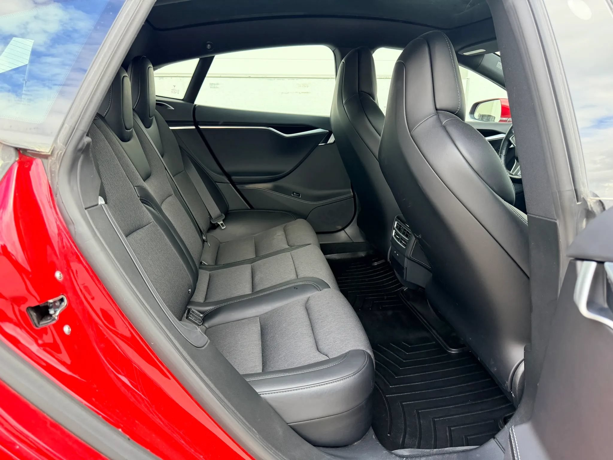Used 2018 Tesla Model S 75D AWD/4WD image 13