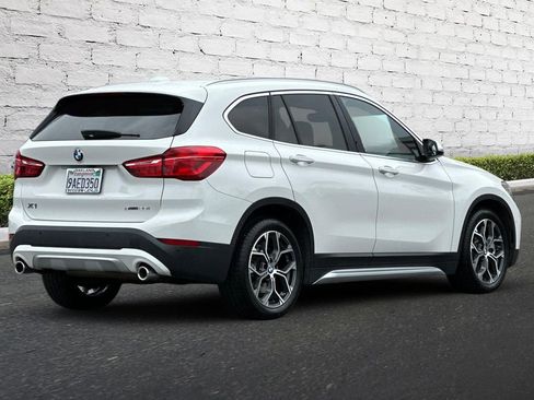 Used 2022 BMW X1 xDrive28i w/ Convenience Package AWD/4WD image 4