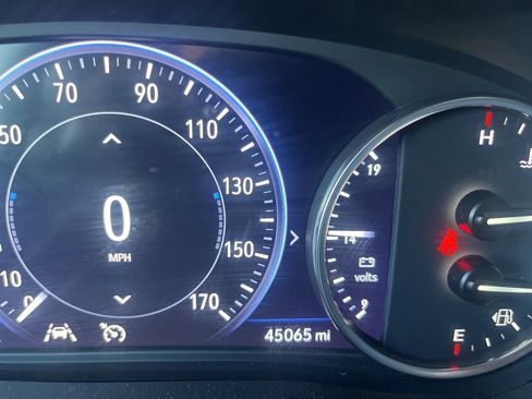 Used 2024 Buick Enclave Premium image 16