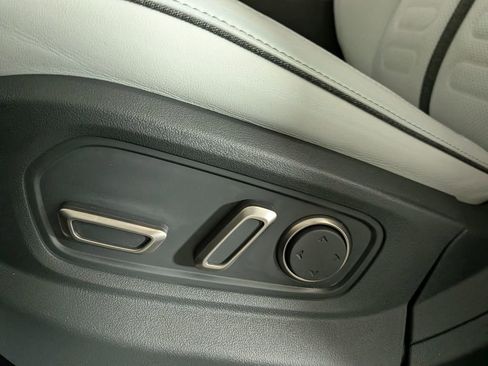 Used 2023 Rivian R1S Adventure image 20