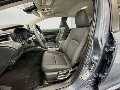 Used 2025 Toyota Corolla LE FWD image 13