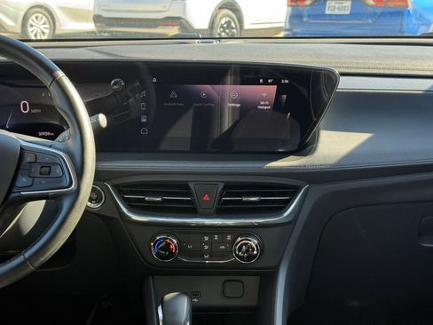 Used 2025 Buick Encore GX Preferred image 18