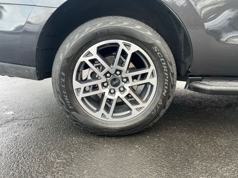 Used 2025 Ford Expedition Active image 20
