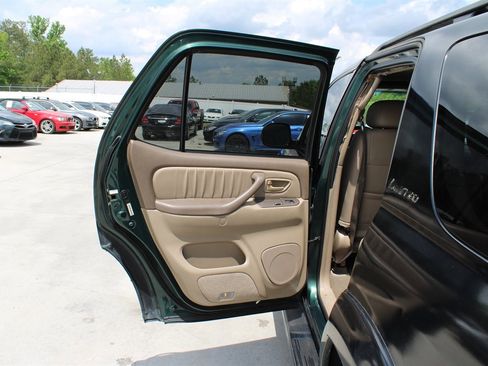 Used 2003 Toyota Sequoia Limited image 28