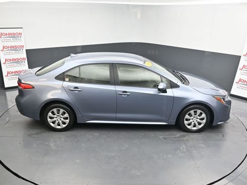 Used 2023 Toyota Corolla LE image 34