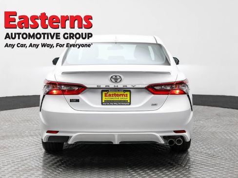 Used 2024 Toyota Camry SE FWD image 6
