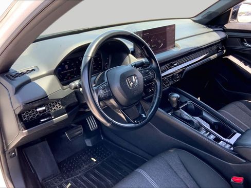 Used 2023 Honda Accord Sport image 17