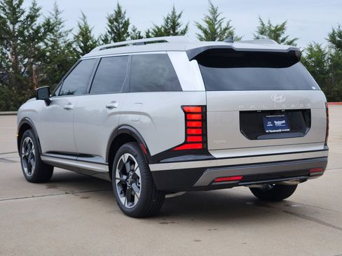 New 2026 Hyundai Palisade Limited FWD image 3