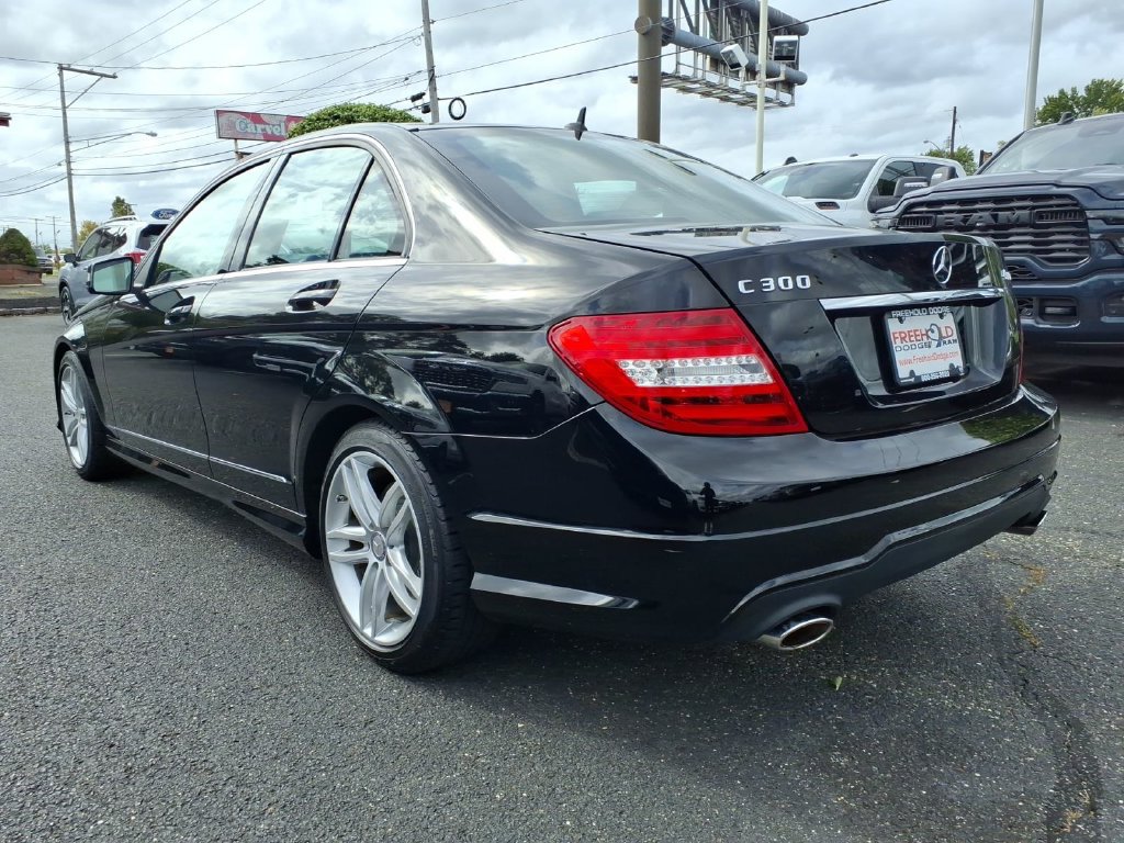 Used 2014 Mercedes-Benz C 300 4MATIC Sedan image 21