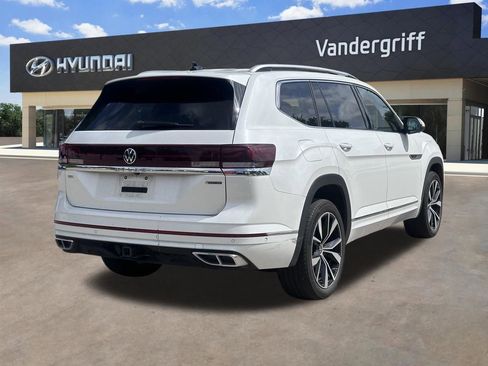 Used 2024 Volkswagen Atlas SEL Premium R-Line AWD/4WD image 11