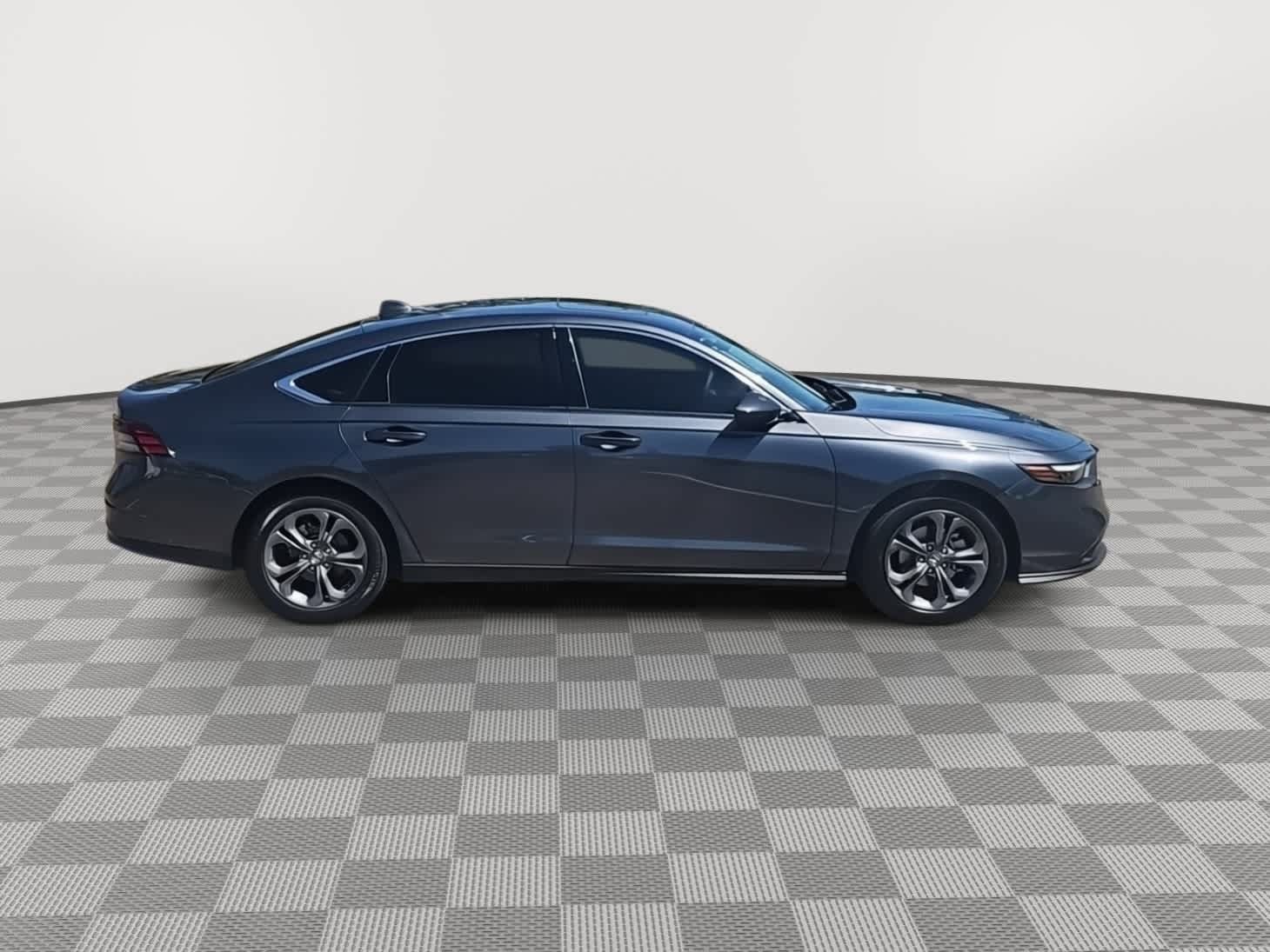 Used 2024 Honda Accord EX image 9