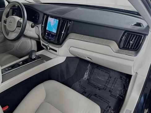 Used 2023 Volvo XC60 B5 Plus w/ Protection Package Premier FWD image 27