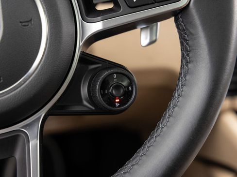 Certified 2022 Porsche Cayenne Coupe AWD/4WD image 15