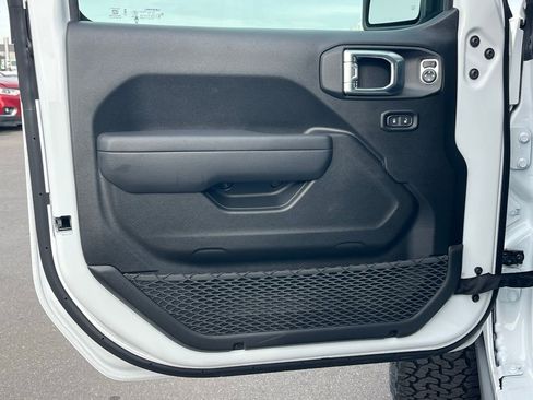 New 2026 Jeep Wrangler Rubicon image 6