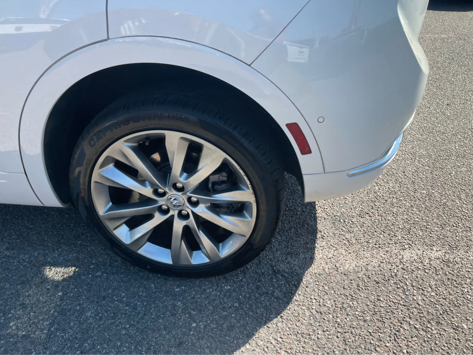 Used 2022 Buick Envision Avenir w/ Technology Package II FWD image 8