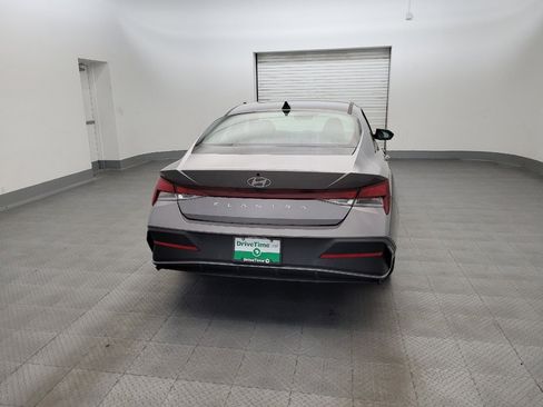 Used 2024 Hyundai Elantra SEL FWD image 7