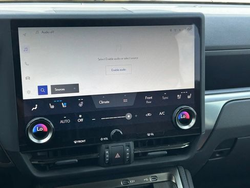 Used 2024 Lexus GX 550 w/ Accessory Package (Z1) AWD/4WD image 24