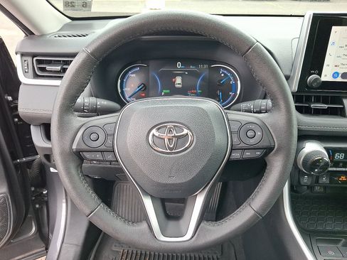 Used 2023 Toyota RAV4 XLE Premium AWD/4WD image 20