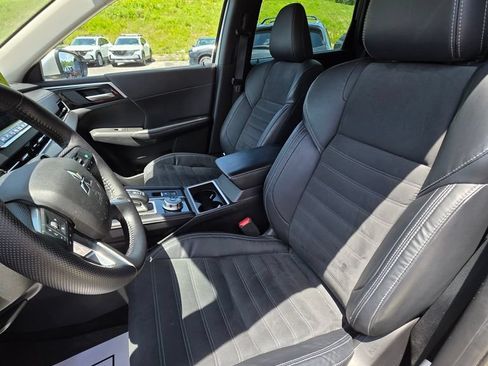 Used 2022 Mitsubishi Outlander SE AWD/4WD image 17