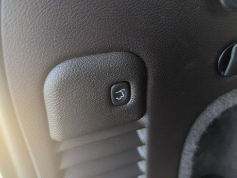 Used 2019 Jeep Grand Cherokee Summit AWD/4WD image 17