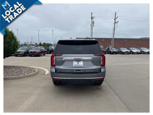 Used 2021 GMC Yukon XL Denali w/ Denali Ultimate Package AWD/4WD image 5