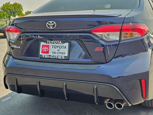 Used 2024 Toyota Corolla SE FWD image 13