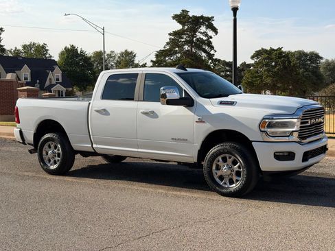 Used 2024 RAM 2500 Laramie w/ Safety Group AWD/4WD image 2