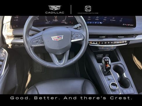 Used 2025 Cadillac XT4 Premium Luxury image 13