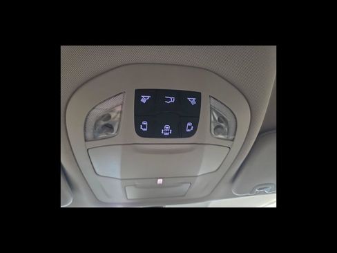 Used 2023 Chrysler Pacifica Touring-L FWD image 27