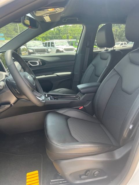 New 2026 Jeep Compass Latitude AWD/4WD image 17