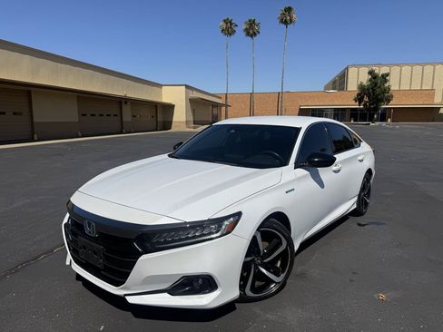 Used 2022 Honda Accord Sport image 3