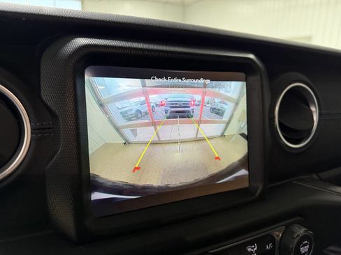 Used 2023 Jeep Wrangler Unlimited Rubicon 4xe w/ Cold Weather Group image 32