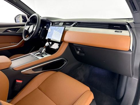Used 2025 Jaguar F-PACE R-Dynamic S image 13