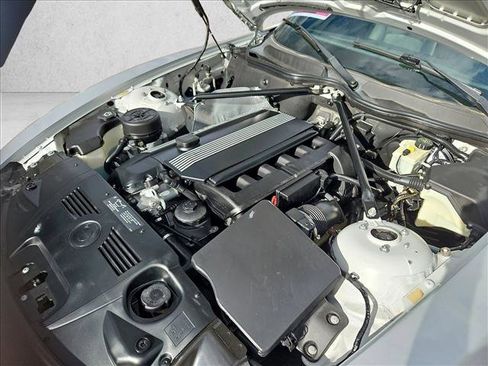 Used 2004 BMW Z4 3.0i RWD image 17