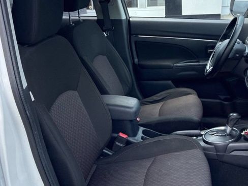 Used 2016 Mitsubishi Outlander Sport SE AWD/4WD image 6