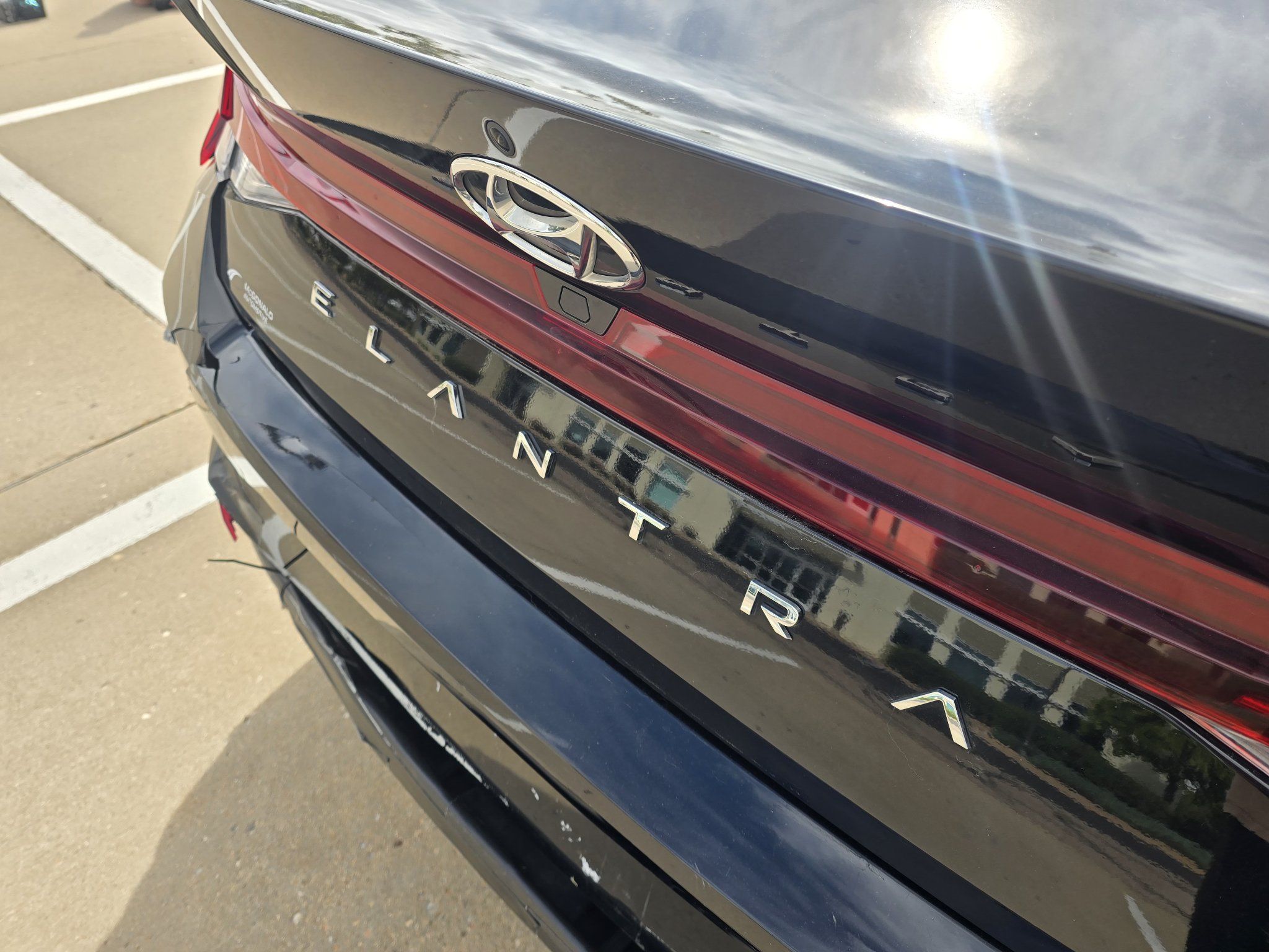 Used 2023 Hyundai Elantra SEL w/ Convenience Package FWD image 11