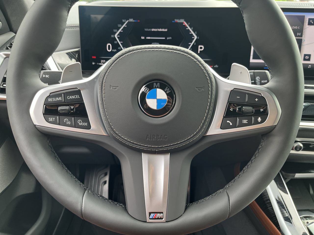 Used 2027 BMW X7 xDrive40i w/ M Sport Package AWD/4WD image 22