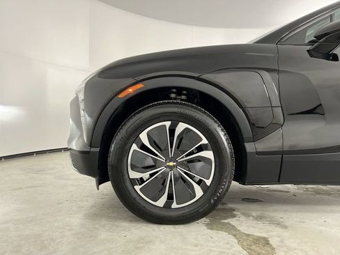 Used 2024 Chevrolet Blazer EV LT image 34