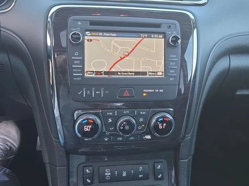 Used 2015 Buick Enclave Leather FWD image 18