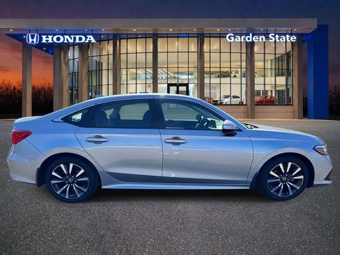 Certified 2024 Honda Civic EX image 5