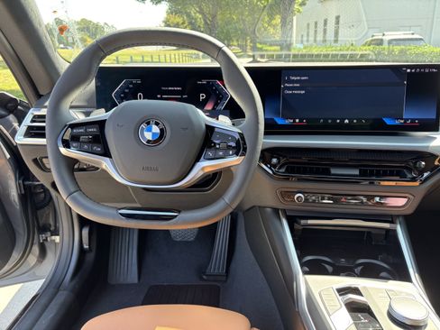 Used 2025 BMW 230i Coupe w/ Premium Package image 19