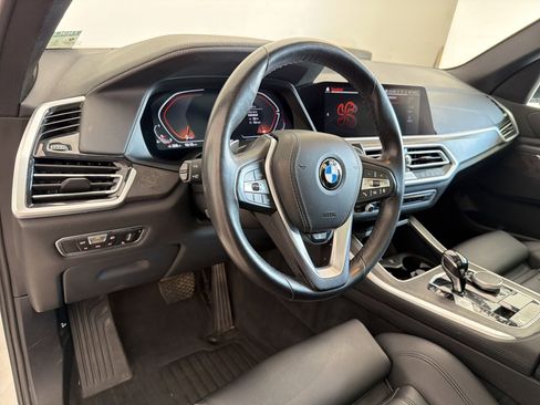 Certified 2022 BMW X5 xDrive40i w/ Premium Package AWD/4WD image 4