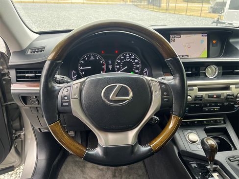 Used 2015 Lexus ES 350 image 17