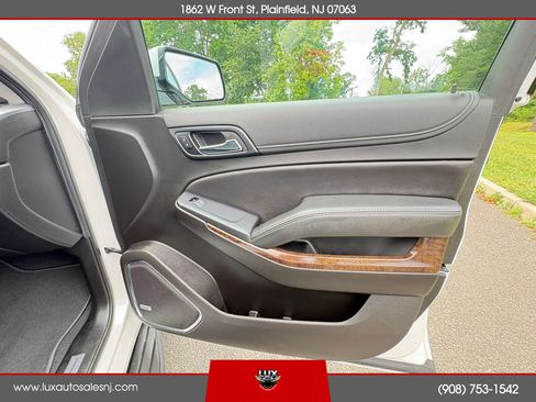 Used 2020 Chevrolet Tahoe LT AWD/4WD image 24
