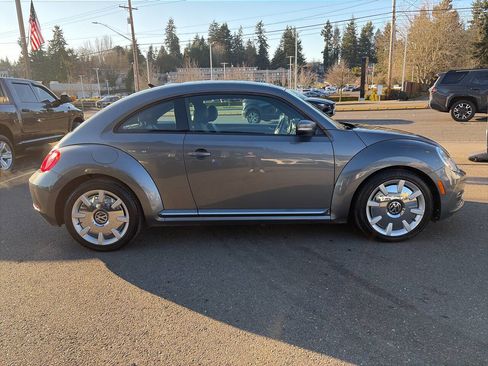 Used 2012 Volkswagen Beetle 2.5 image 11