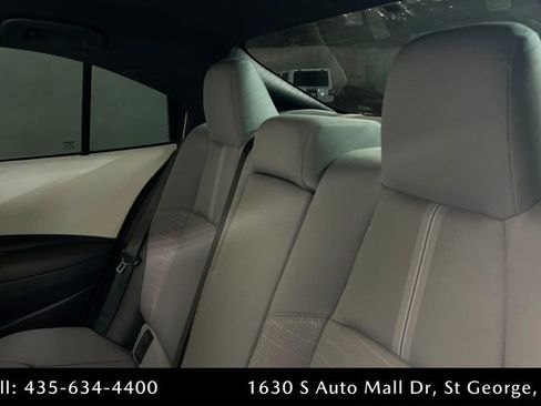 Used 2025 Toyota Corolla SE image 20