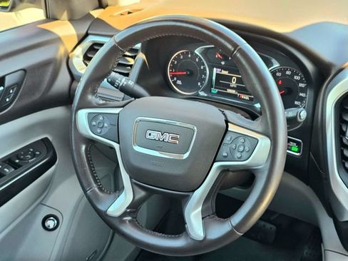 Used 2018 GMC Acadia SLT FWD image 29