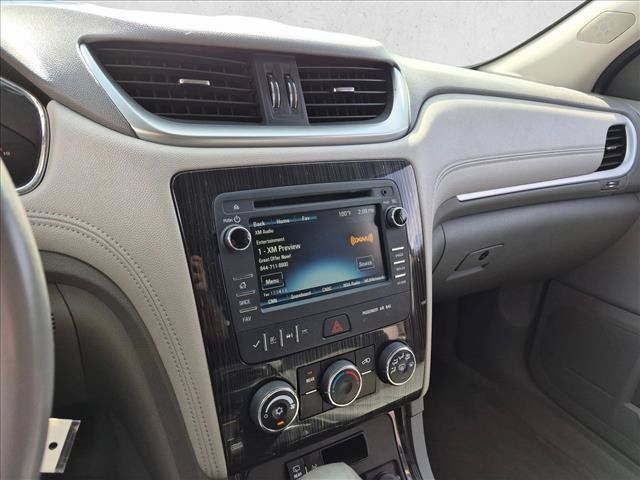 Used 2017 Chevrolet Traverse LT FWD image 13