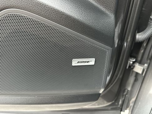 Certified 2024 Porsche Cayenne Coupe AWD/4WD image 37